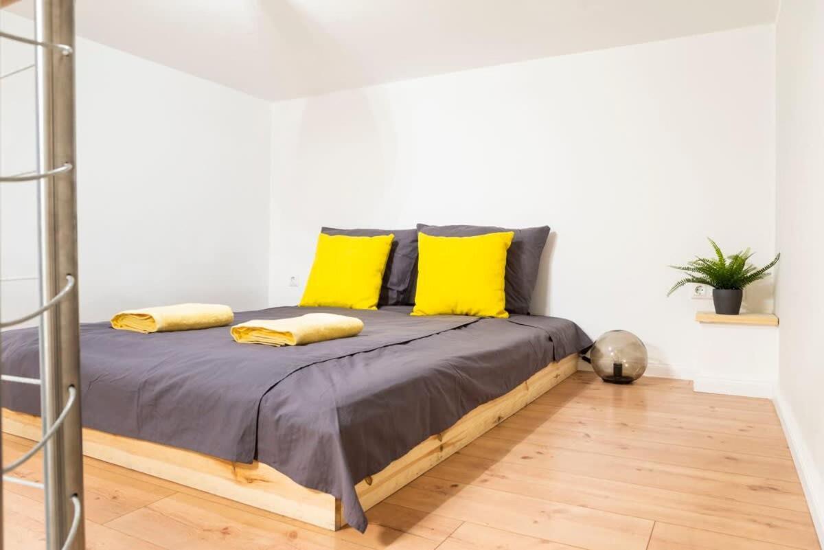 Spacious Two Br Plus Ac Plus Selfcheckin Berlin Zewnętrze zdjęcie